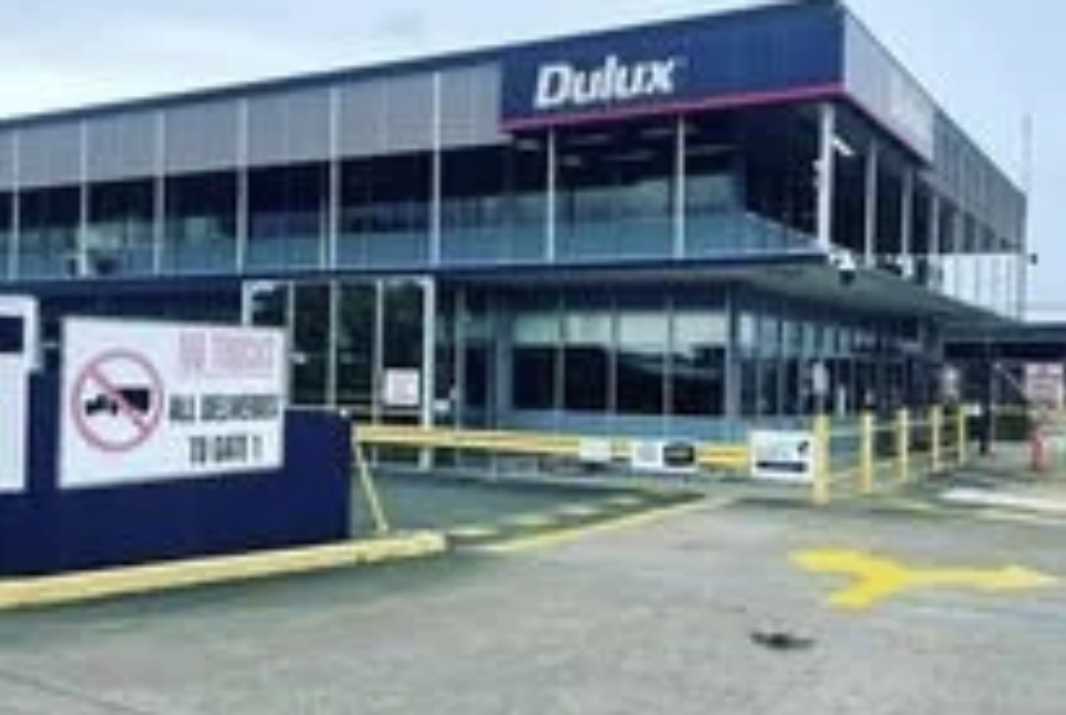 Internal repaint of Dulux warehouse at Rocklea by DPL Coatings